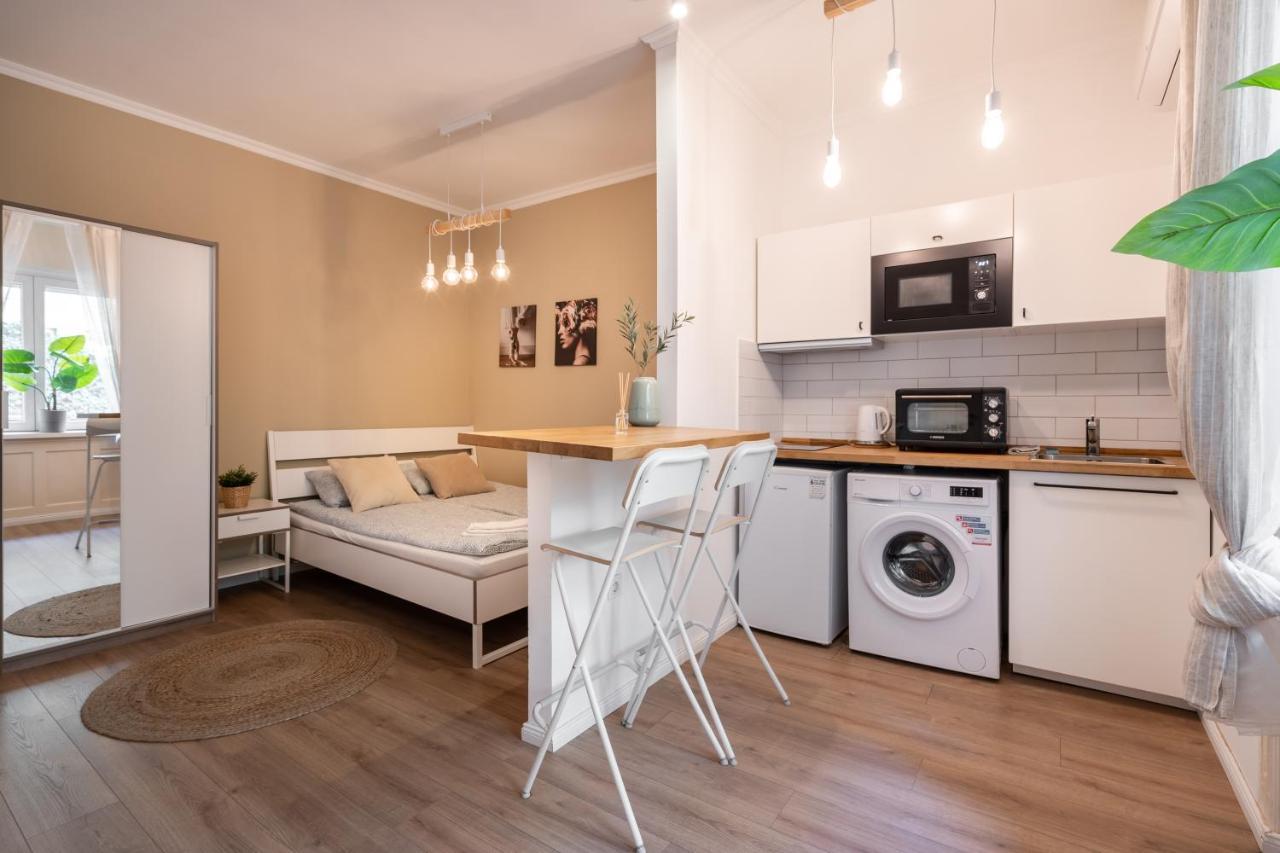 D71 Superior Apartments, Best Location, By Bqa Budapest Exterior photo