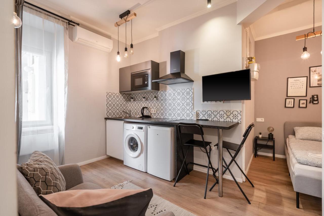 D71 Superior Apartments, Best Location, By Bqa Budapest Exterior photo